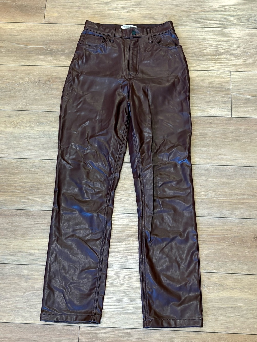 90’s Straight Ultra High Rise Curve Love Vegan Leather Pant Abercrombie